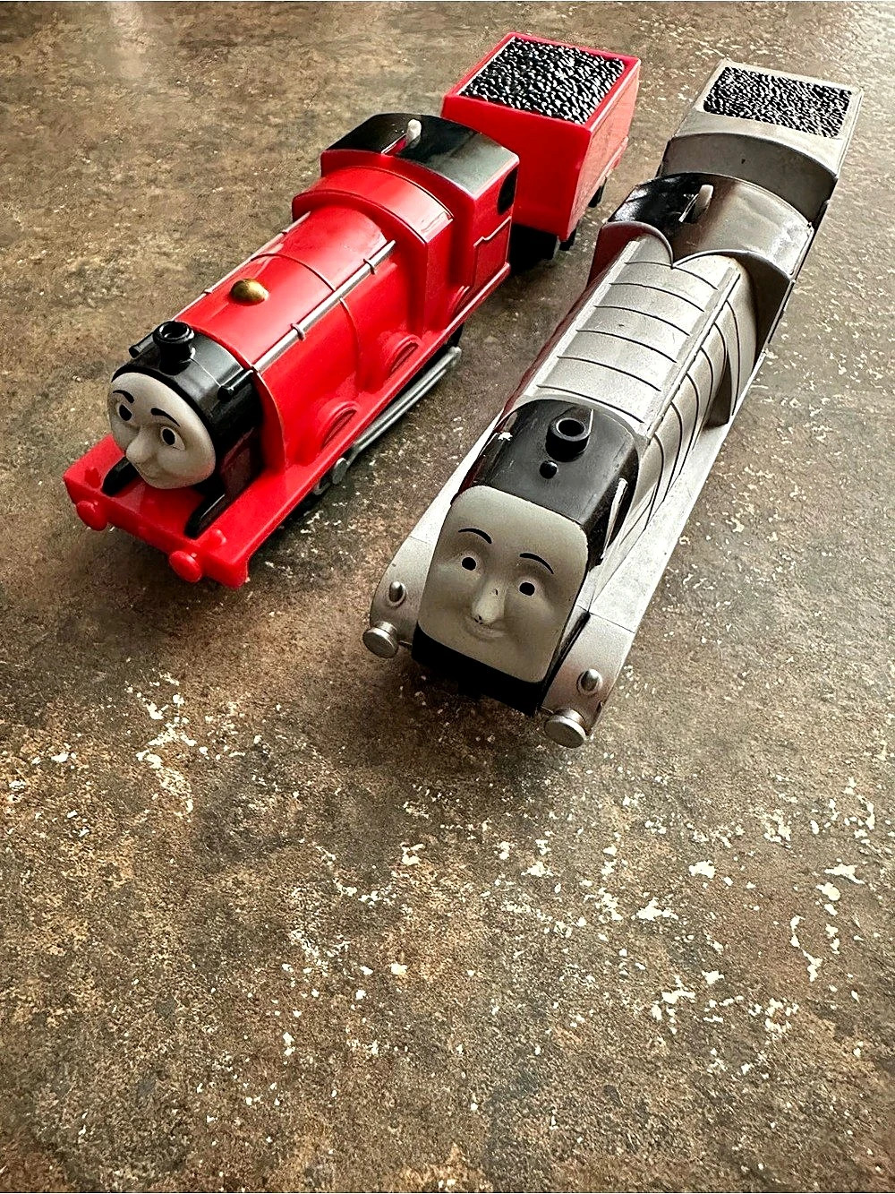 Thomas & Friends TrackMaster Motorized James and Spencer Toy Trains Red & Gray